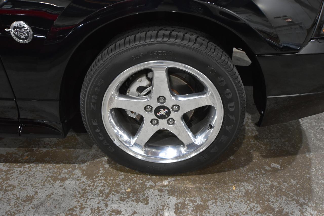 Ford Mustang 2dr Conv GT Deluxe 2004