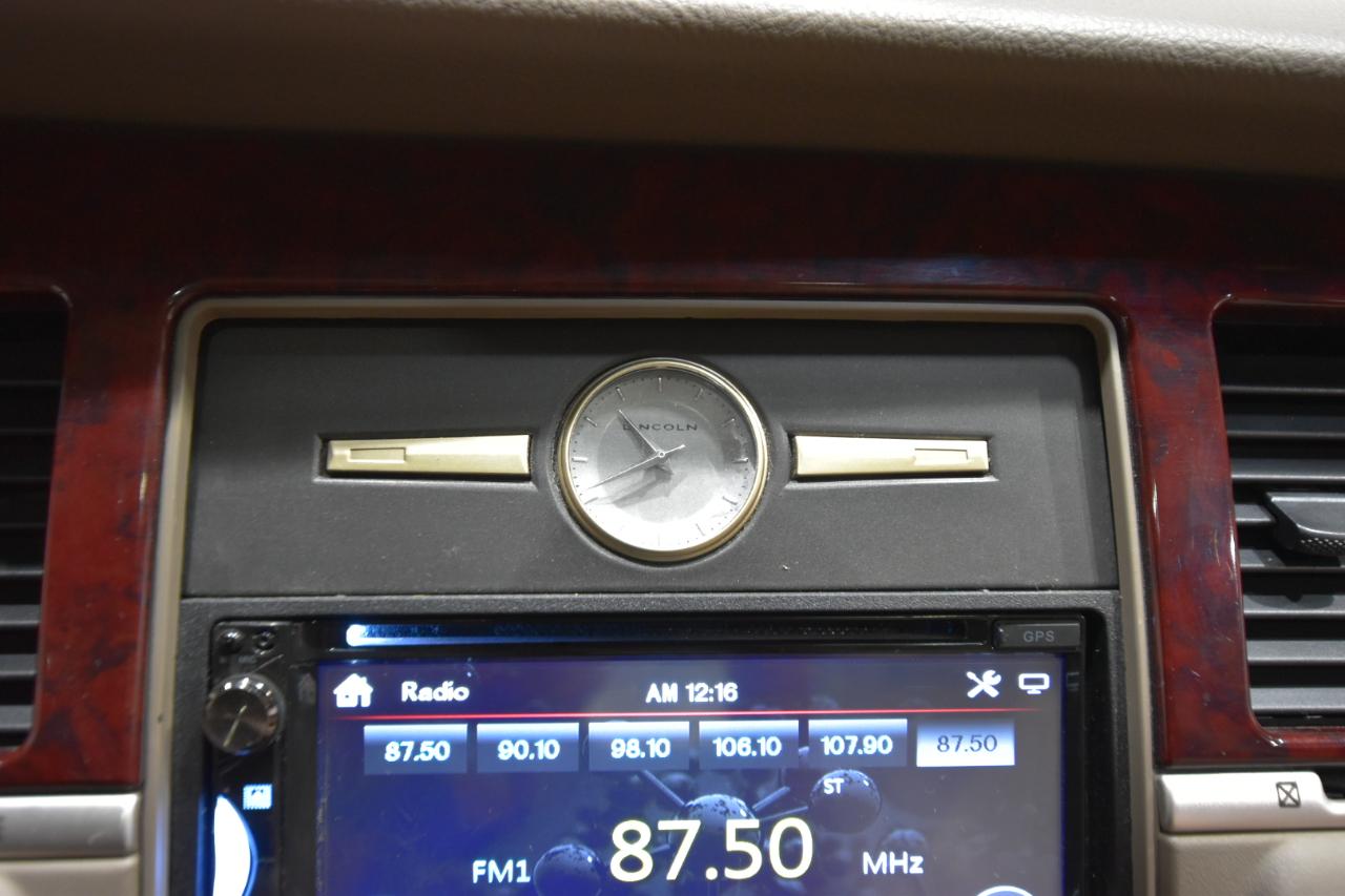 Lincoln Town Car 4dr Sdn Signature Limited 2005
