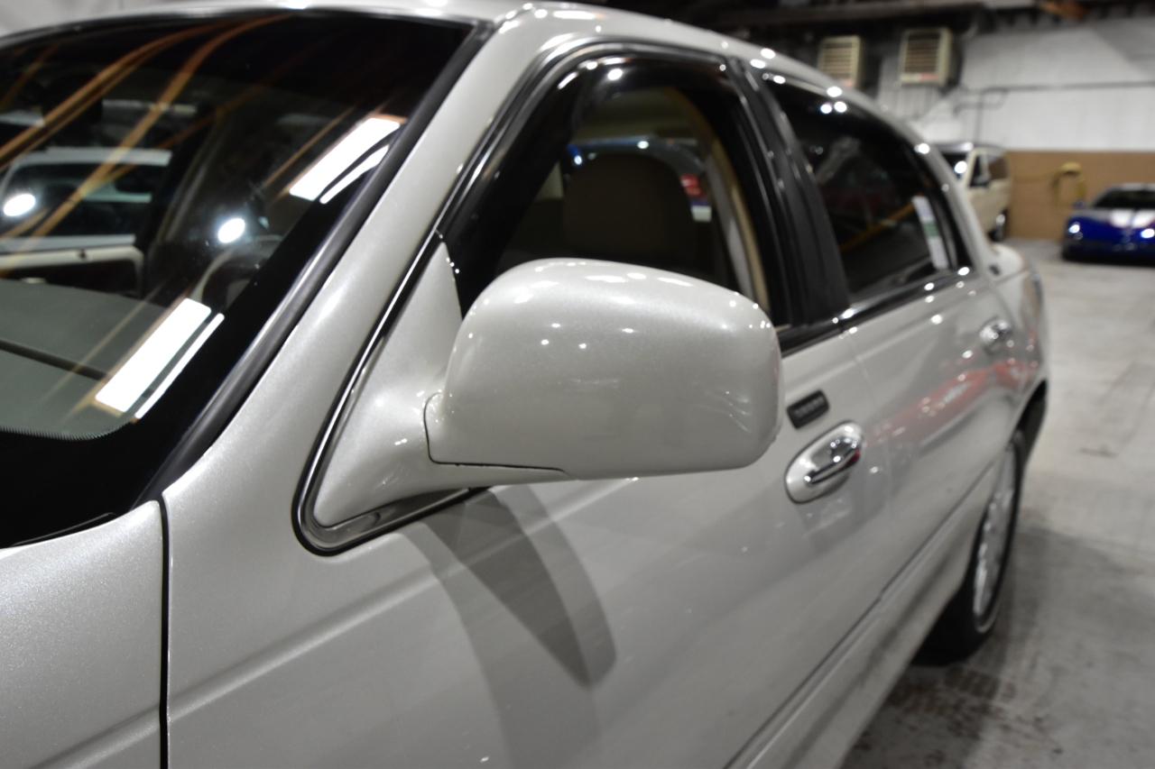 Lincoln Town Car 4dr Sdn Signature Limited 2005