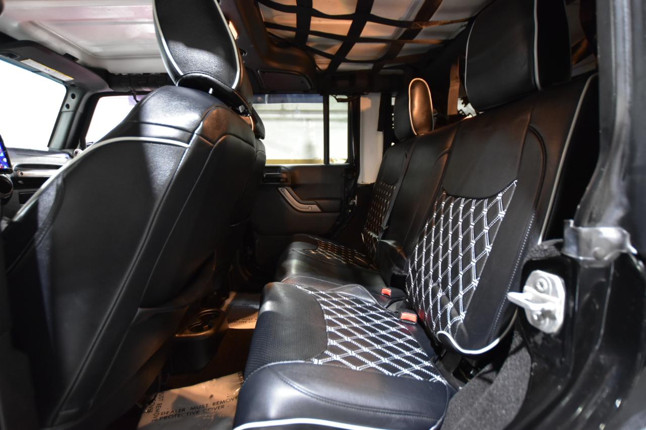 Jeep Wrangler Unlimited 4WD 4dr Willys Wheeler 2015