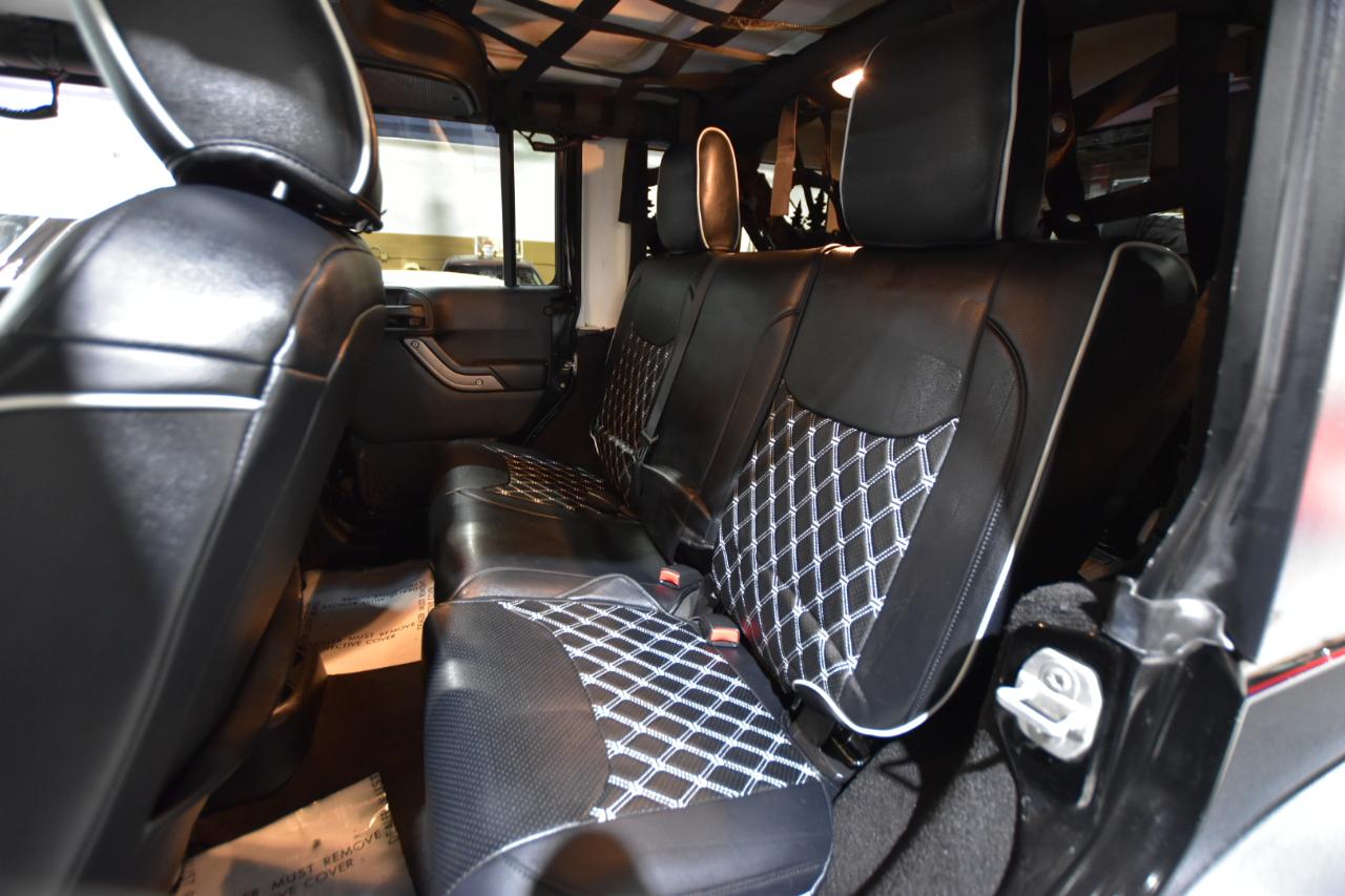 Jeep Wrangler Unlimited 4WD 4dr Willys Wheeler 2015