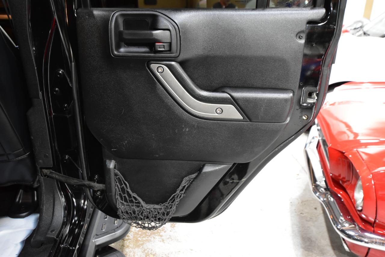 Jeep Wrangler Unlimited 4WD 4dr Willys Wheeler 2015