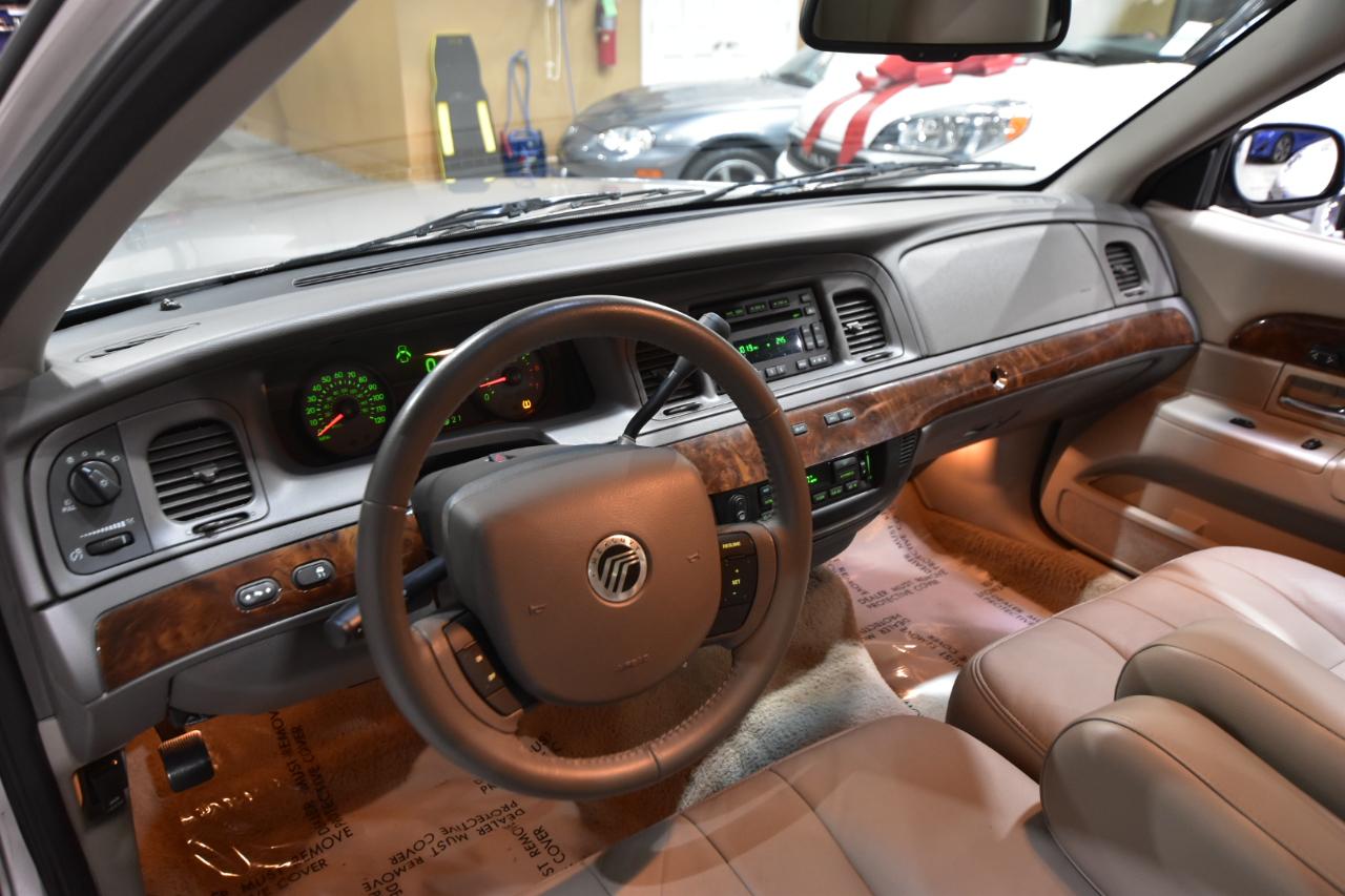 Mercury Grand Marquis 4dr Sdn LS 2008