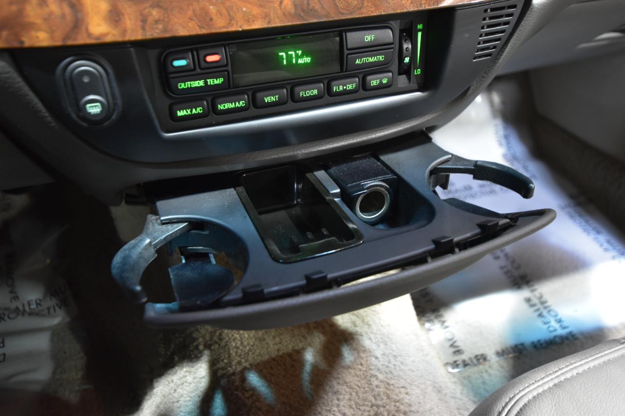 Mercury Grand Marquis 4dr Sdn LS 2008