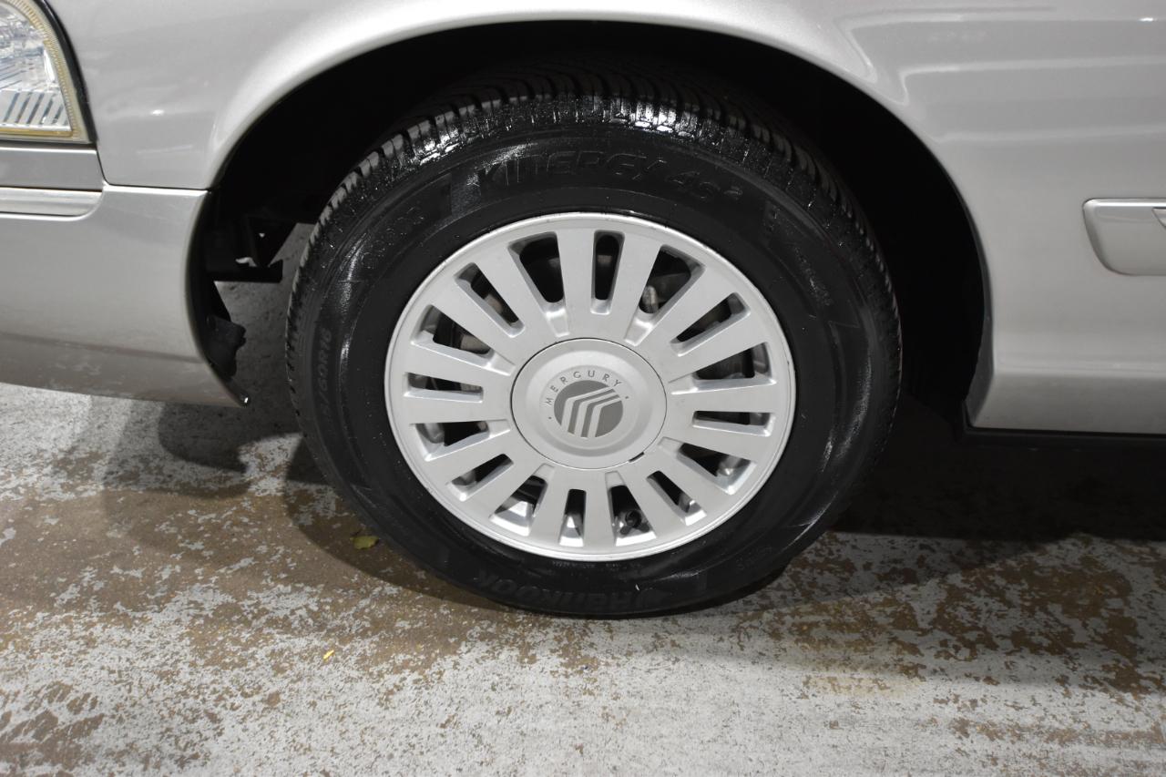 Mercury Grand Marquis 4dr Sdn LS 2008