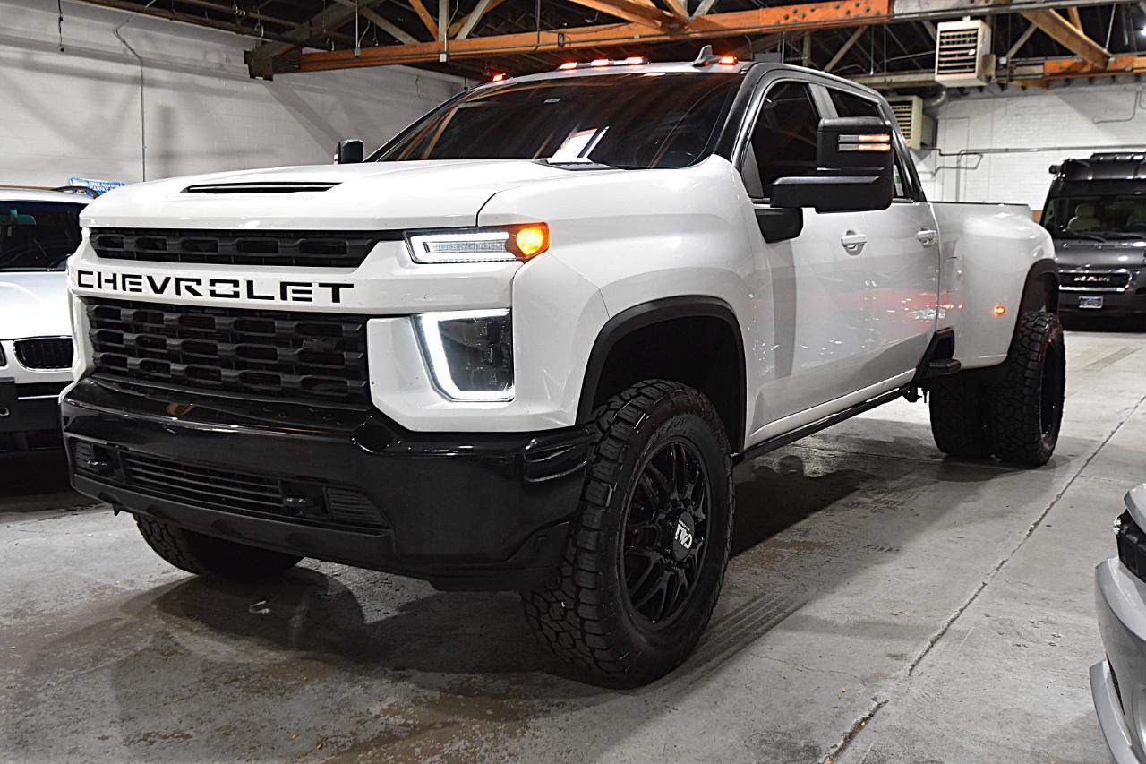 Chevrolet Silverado 3500HD 4WD Crew Cab 172" LT 2023