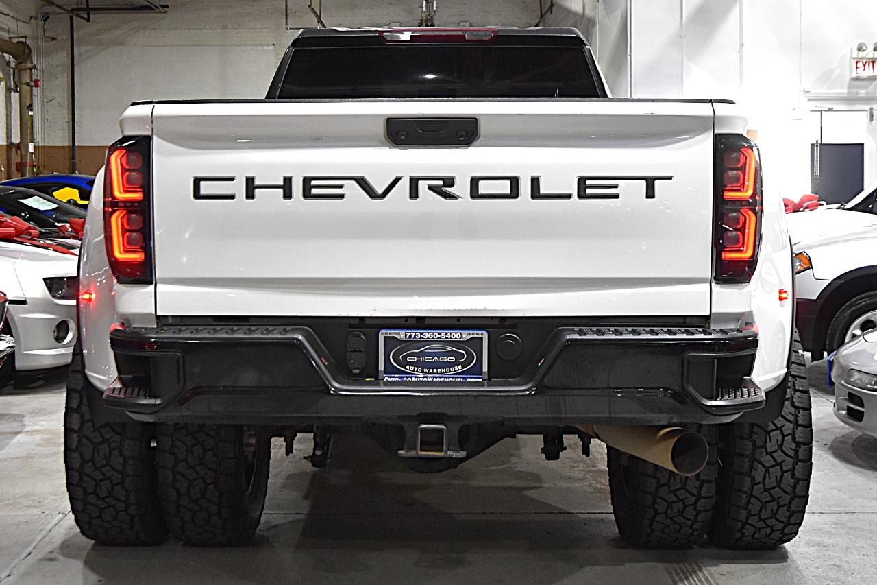 Chevrolet Silverado 3500HD 4WD Crew Cab 172" LT 2023