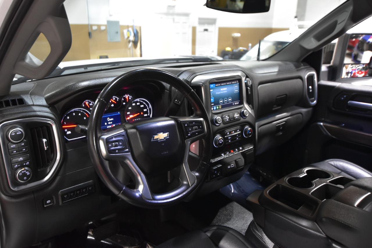Chevrolet Silverado 3500HD 4WD Crew Cab 172" LT 2023