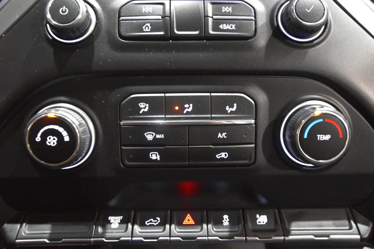 Chevrolet Silverado 3500HD 4WD Crew Cab 172" LT 2023