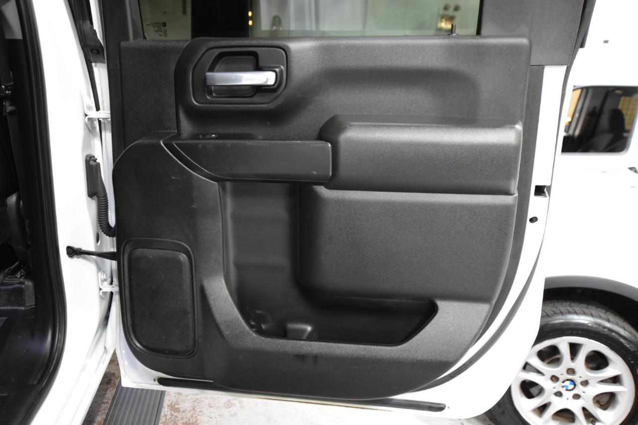 Chevrolet Silverado 3500HD 4WD Crew Cab 172" LT 2023