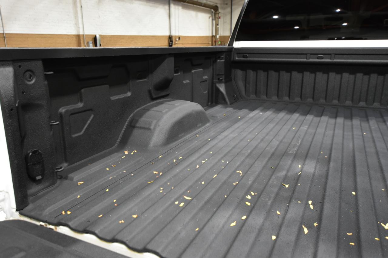 Chevrolet Silverado 3500HD 4WD Crew Cab 172" LT 2023
