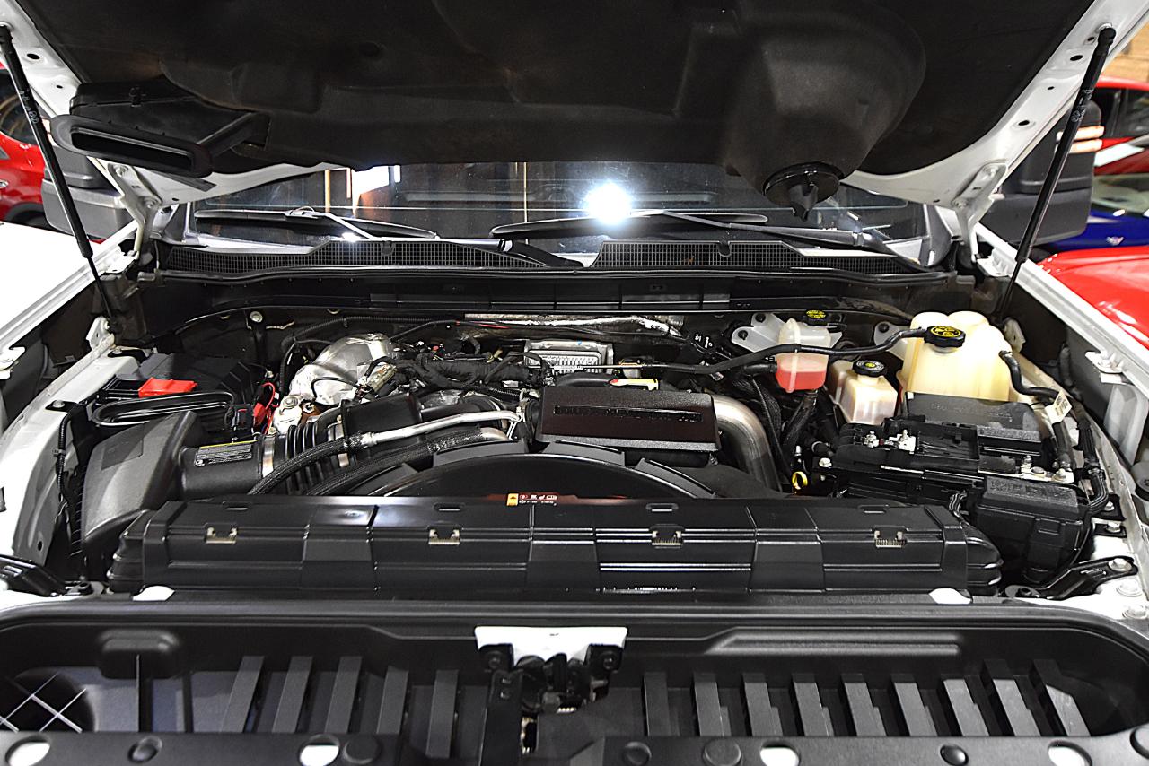 Chevrolet Silverado 3500HD 4WD Crew Cab 172" LT 2023