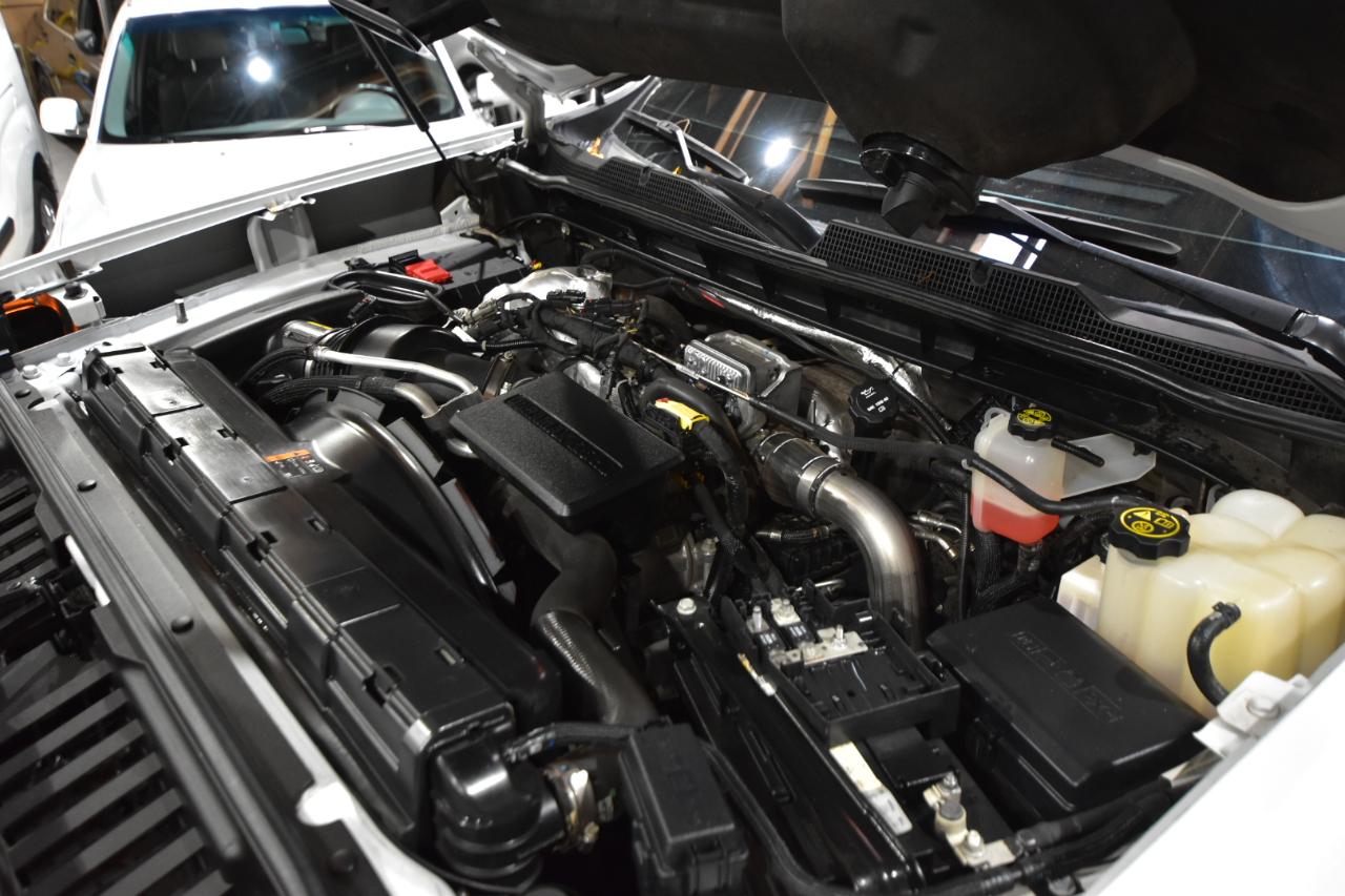 Chevrolet Silverado 3500HD 4WD Crew Cab 172" LT 2023