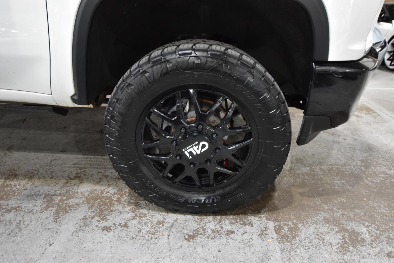 Chevrolet Silverado 3500HD 4WD Crew Cab 172" LT 2023