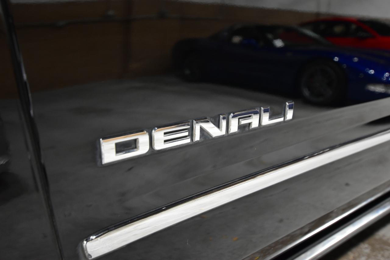 GMC Yukon XL 4WD 4dr Denali 2020