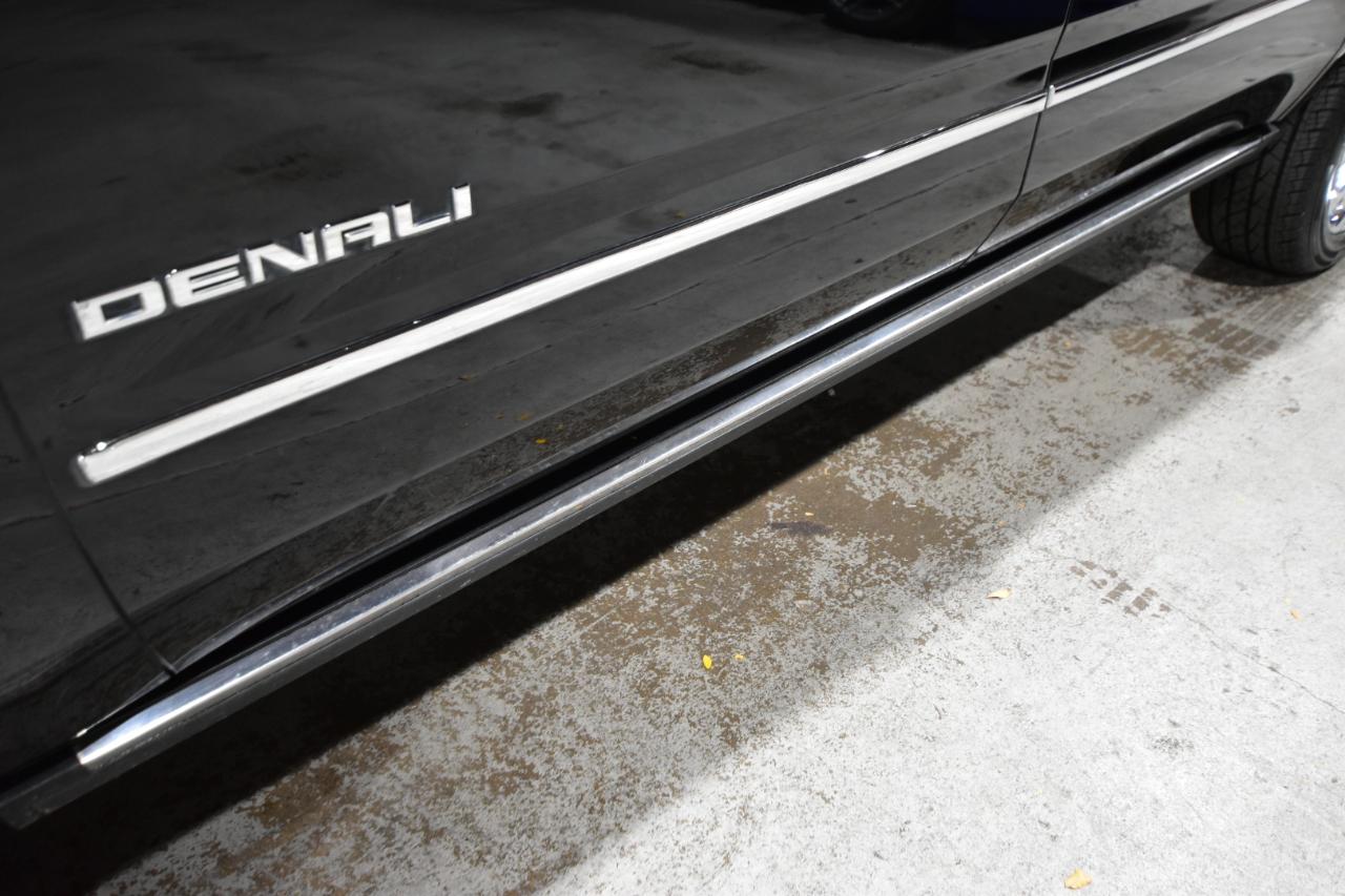 GMC Yukon XL 4WD 4dr Denali 2020