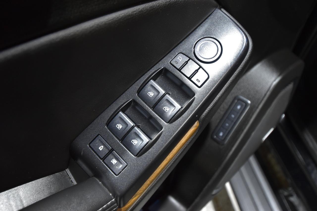 GMC Yukon XL 4WD 4dr Denali 2020