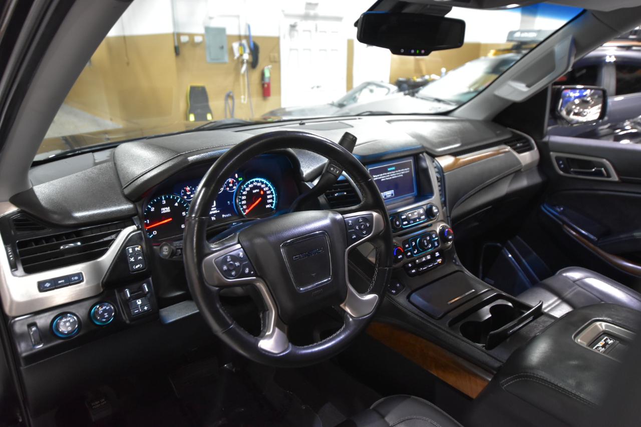 GMC Yukon XL 4WD 4dr Denali 2020