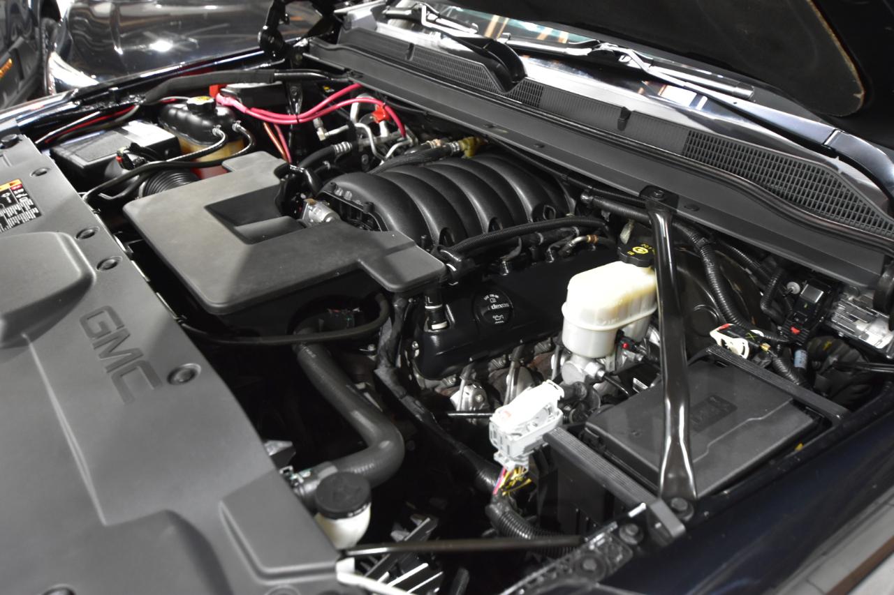 GMC Yukon XL 4WD 4dr Denali 2020