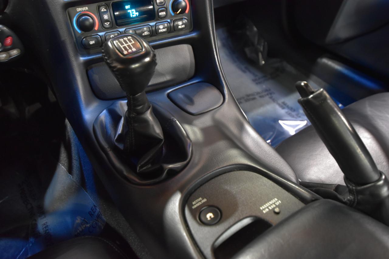 Chevrolet Corvette 2dr Z06 Hardtop 2004