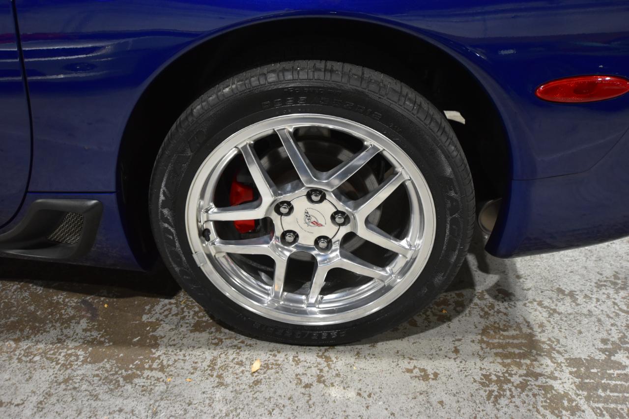 Chevrolet Corvette 2dr Z06 Hardtop 2004