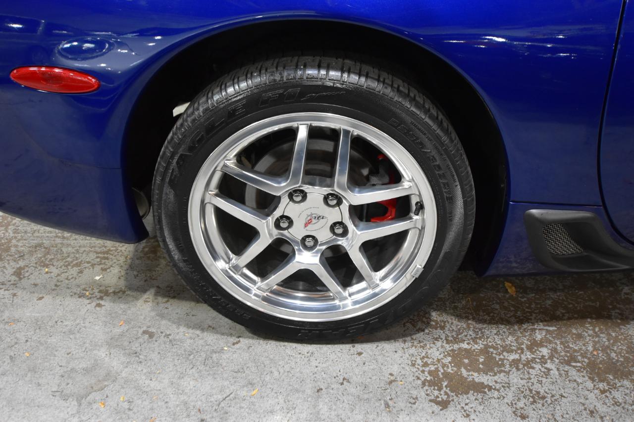 Chevrolet Corvette 2dr Z06 Hardtop 2004