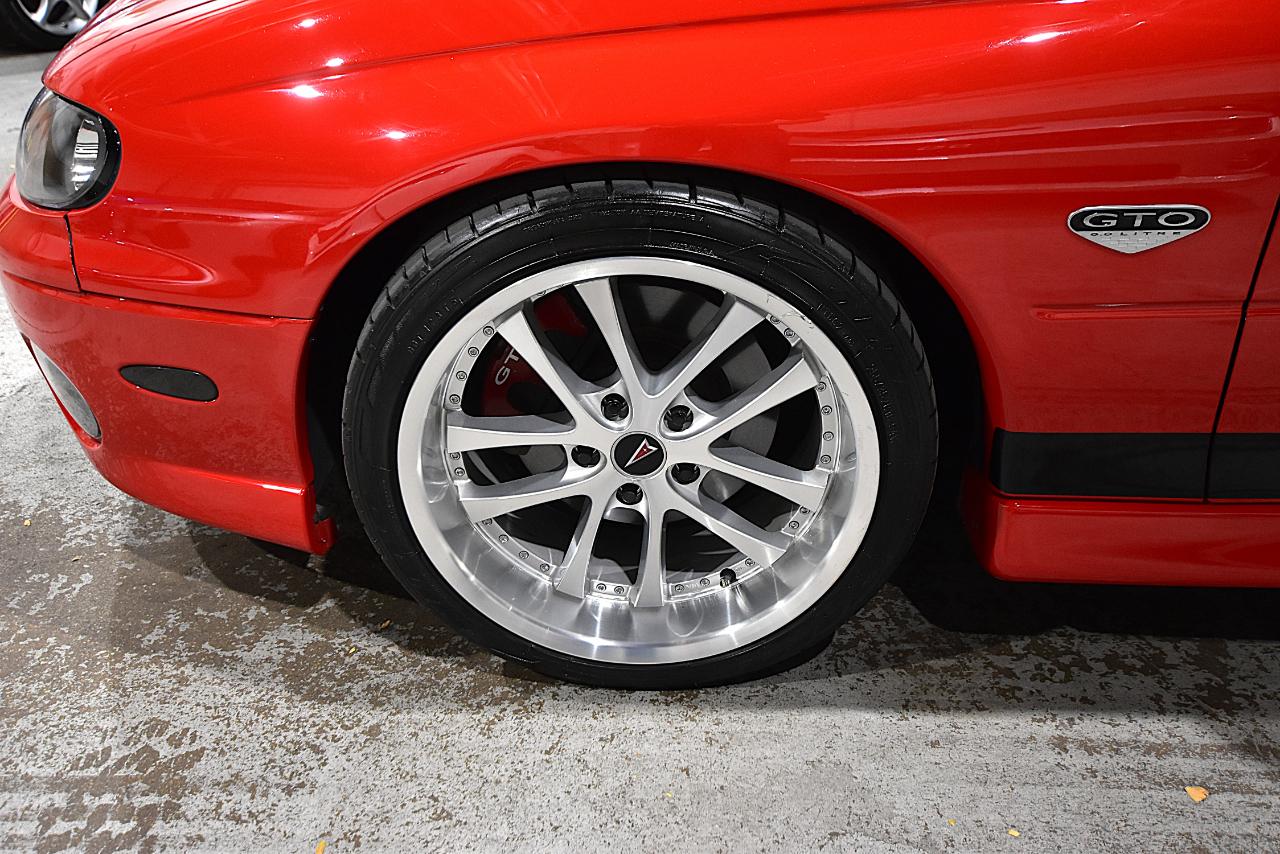 Pontiac GTO 2dr Cpe 2006