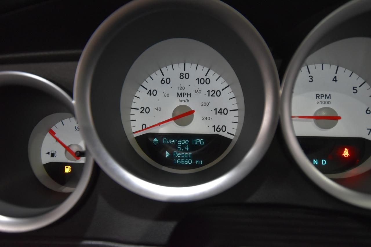 Dodge Charger 4dr Sdn R/T RWD 2006