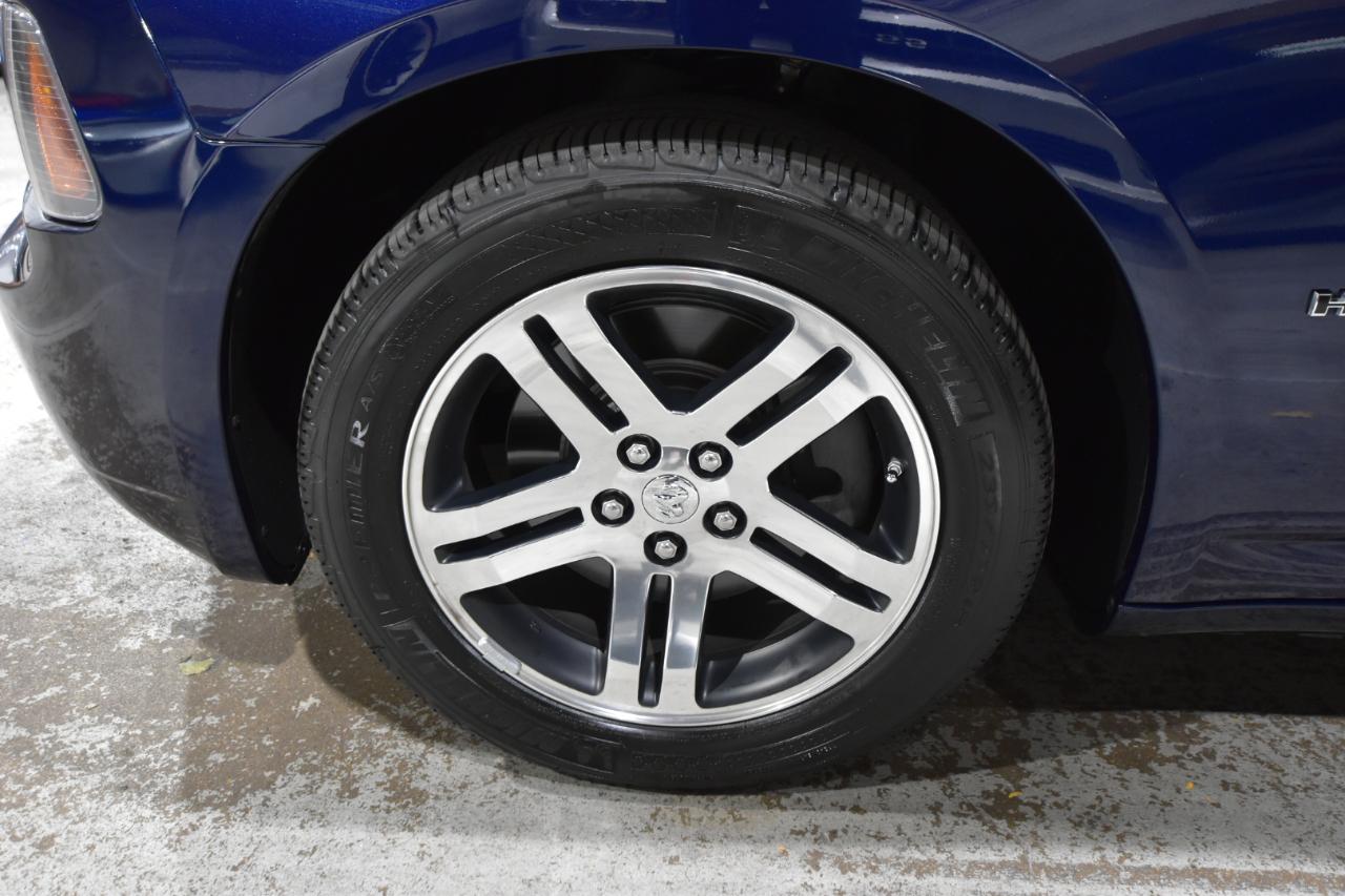 Dodge Charger 4dr Sdn R/T RWD 2006