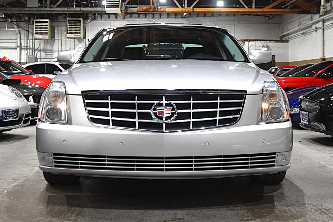 Cadillac DTS 4dr Sdn w/1SC 2009