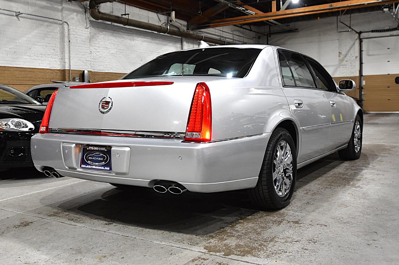 Cadillac DTS 4dr Sdn w/1SC 2009