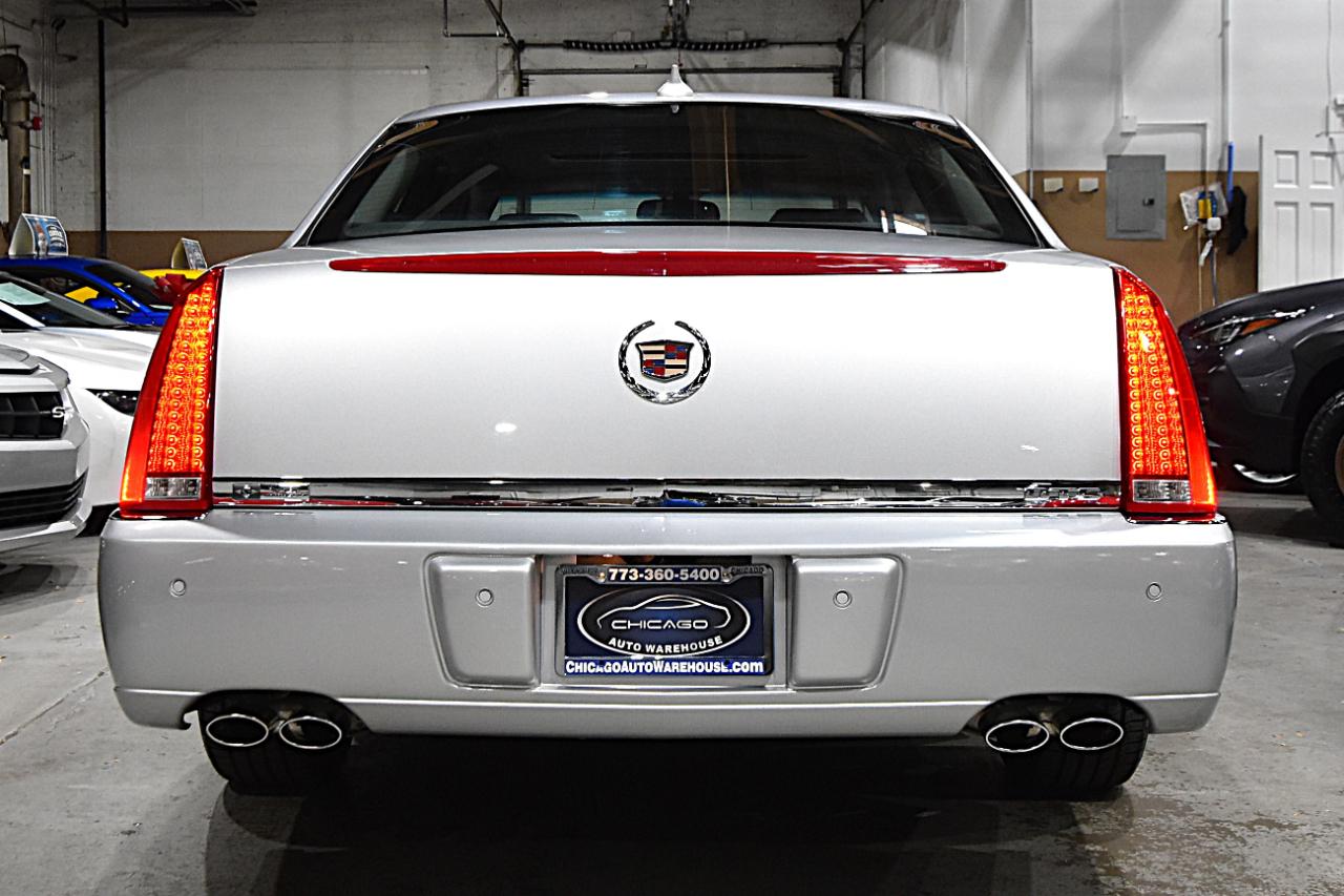 Cadillac DTS 4dr Sdn w/1SC 2009