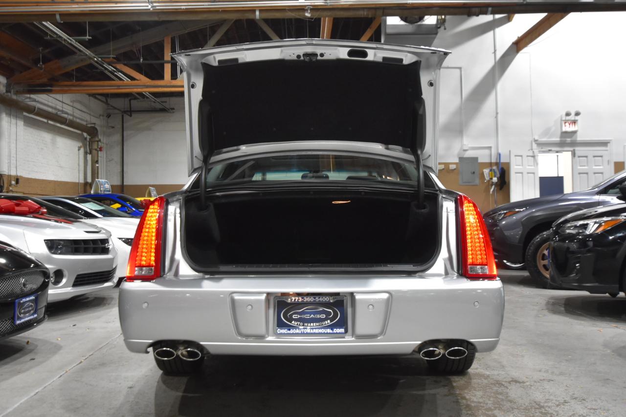 Cadillac DTS 4dr Sdn w/1SC 2009