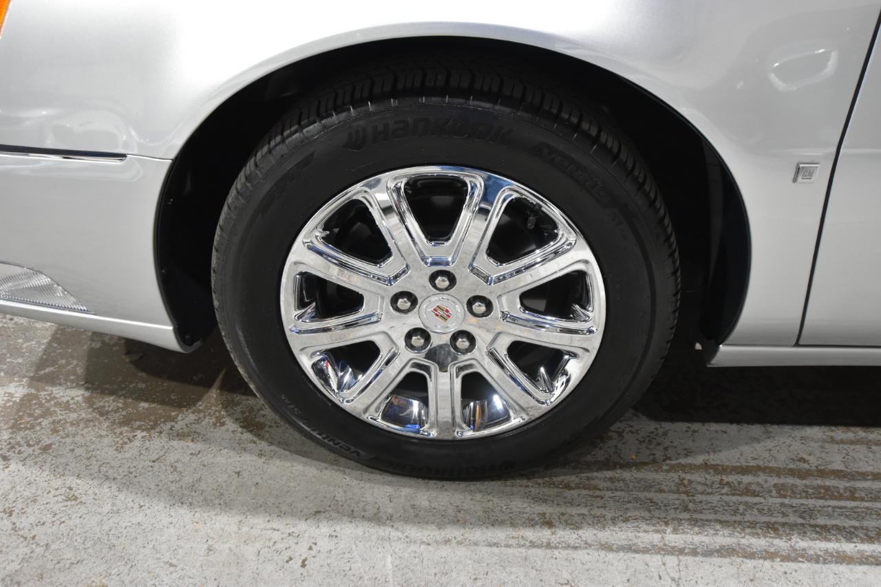 Cadillac DTS 4dr Sdn w/1SC 2009