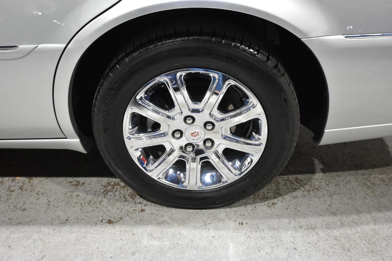Cadillac DTS 4dr Sdn w/1SC 2009