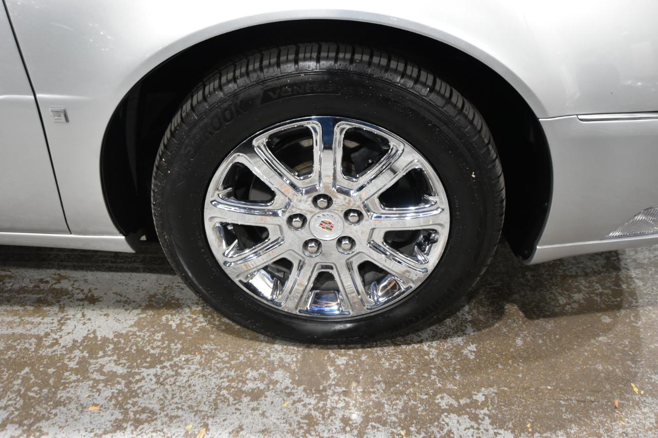 Cadillac DTS 4dr Sdn w/1SC 2009