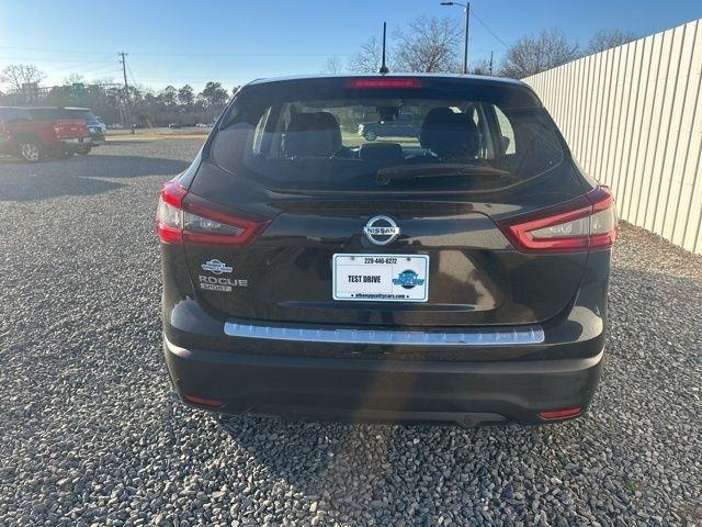 Nissan Rogue Sport  2020