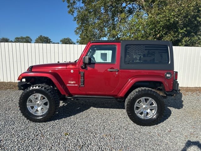 2013 Jeep Wrangler Sahara photo 2