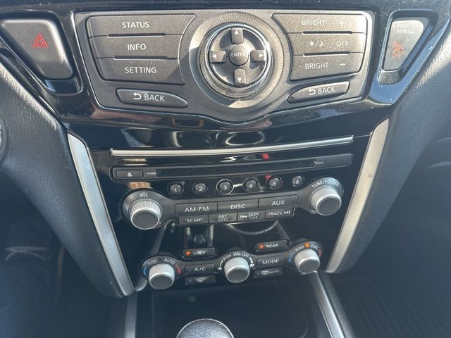 Nissan Pathfinder  2016