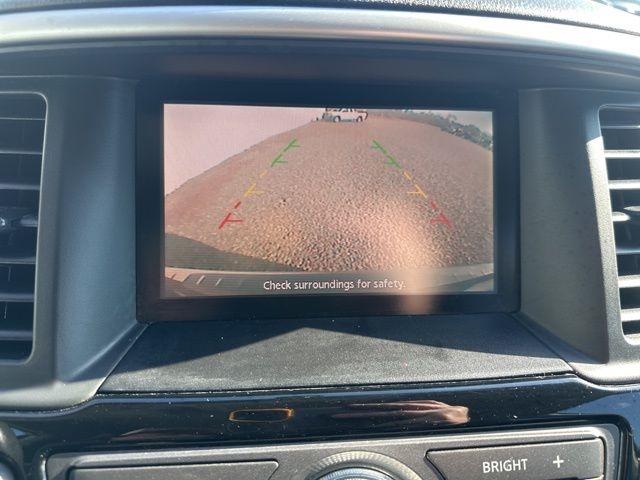 Nissan Pathfinder  2016