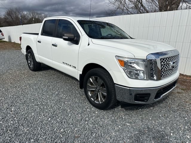 Nissan Titan  2018