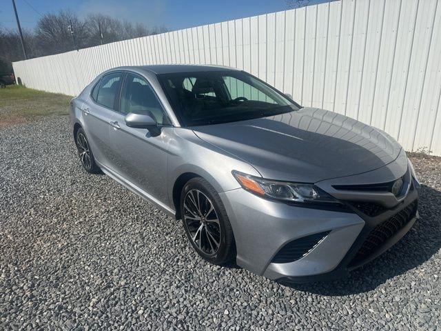 Toyota Camry  2019
