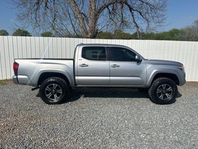 Toyota Tacoma 2WD  2021