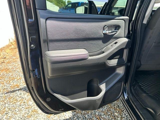 Nissan Frontier  2022