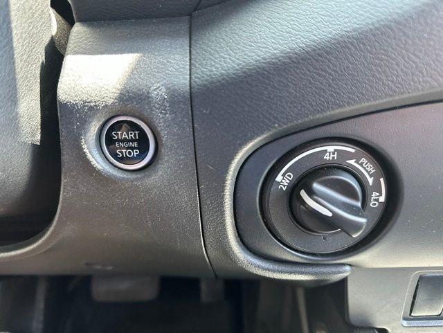 Nissan Frontier  2022