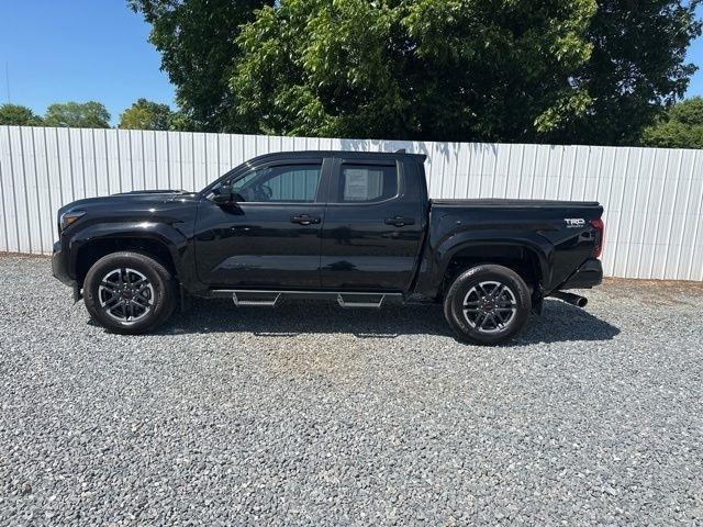 Toyota Tacoma 2WD  2024