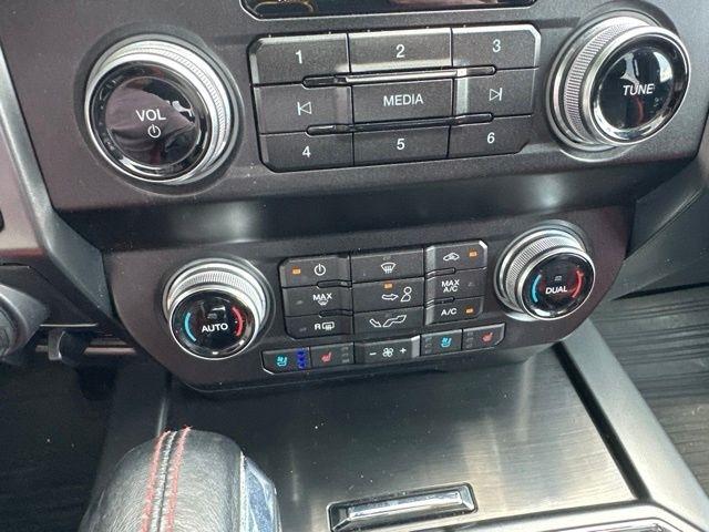 2019 Ford F-150 Lariat - Photo 24