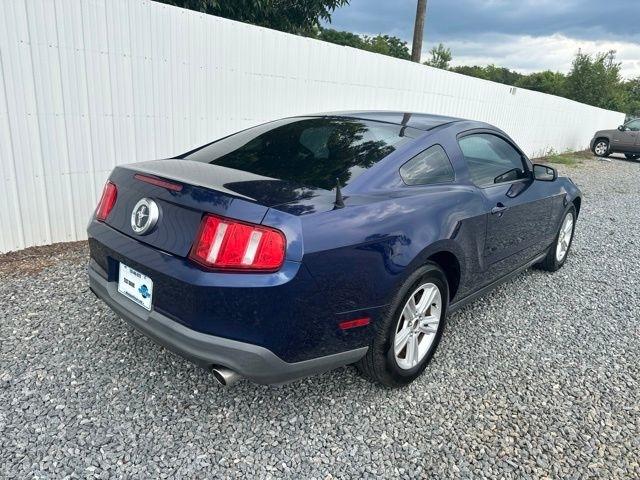 Ford Mustang  2012