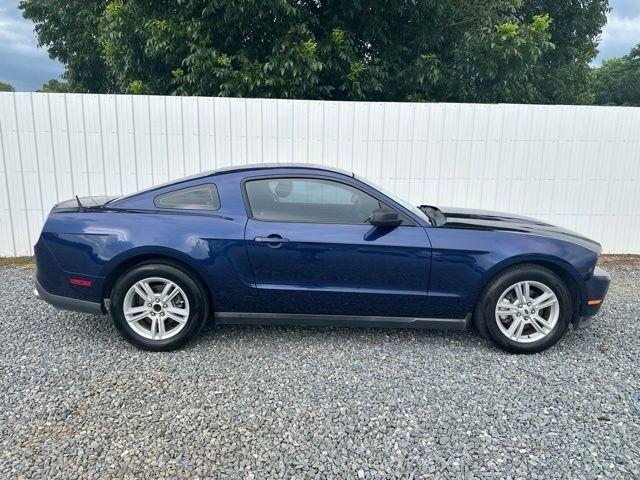 Ford Mustang  2012