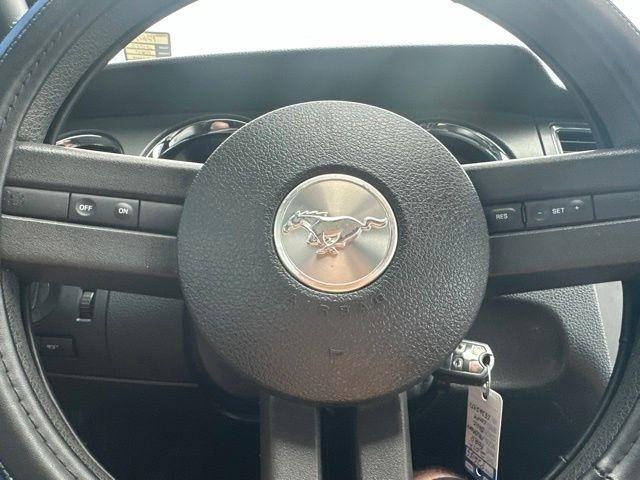 Ford Mustang  2012